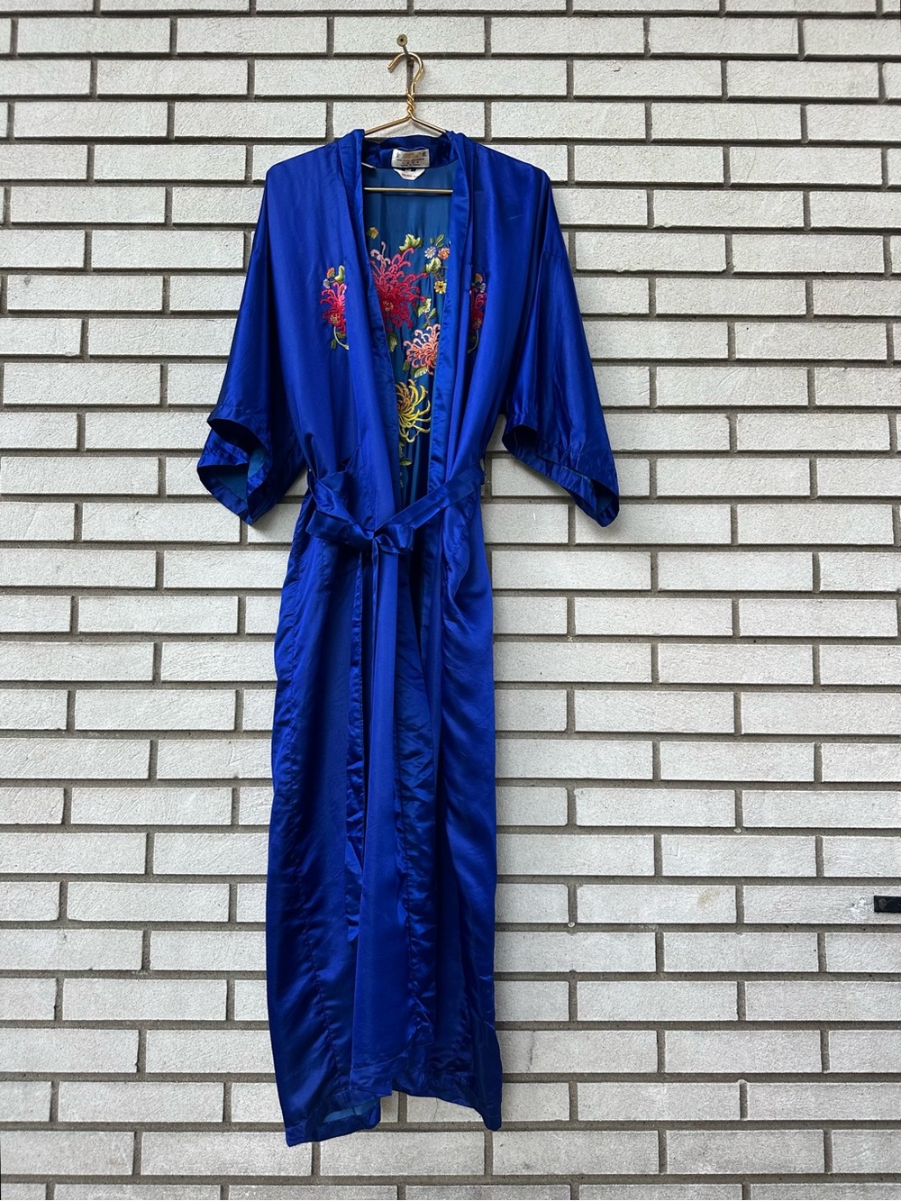 Vintage Golden Dragon 100% Silk Blue Embroidered Floral Kimono Robe L Belted